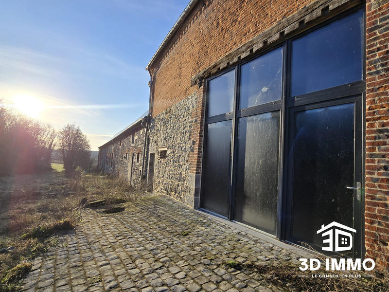 Maison - 305 m² - 7 pièces