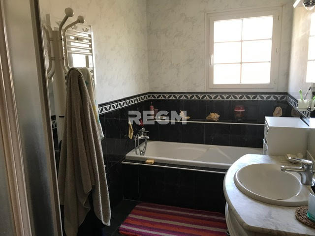 Villa - 124 m² - 6 pièces