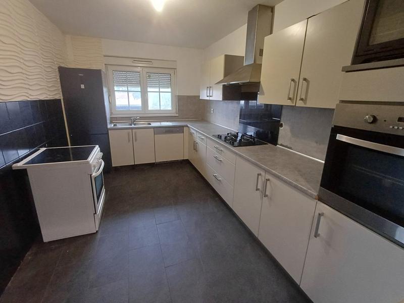 Appartement - 140 m² - 6 pièces