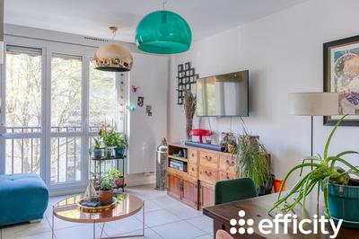 Appartement - 101 m² - 5 pièces