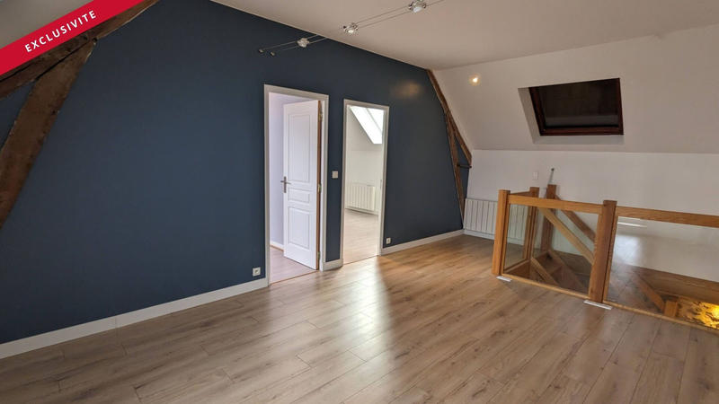 Maison - 250 m² - 11 pièces