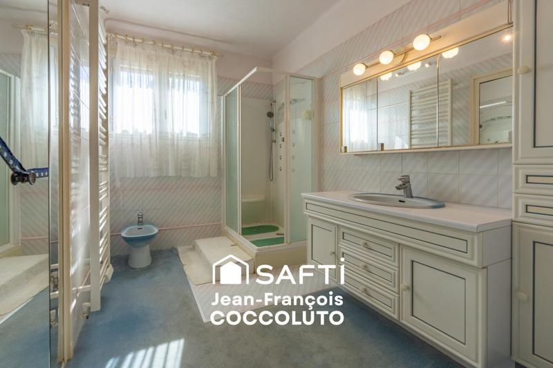 Maison - 174 m² - 5 pièces