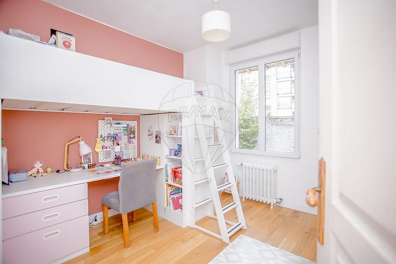 Appartement - 165 m² - 6 pièces