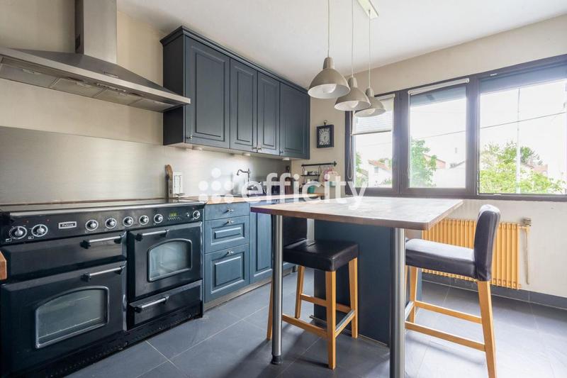 Maison - 165 m² - 5 pièces