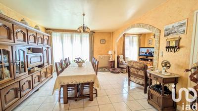 Appartement - 94 m² - 5 pièces