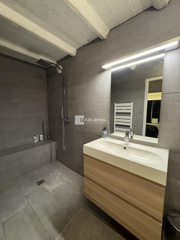 Appartement - 281 m² - 6 pièces