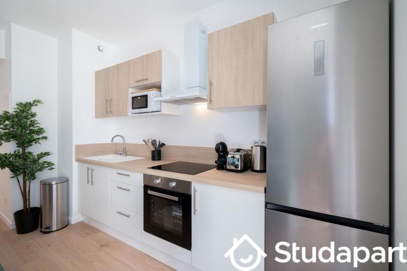 Chambre - 14 m² - 1 pièce