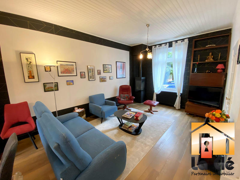 Maison traditionnelle - 156 m² - 5 pièces