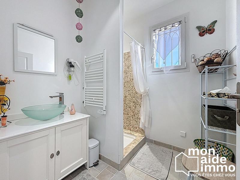 Maison traditionnelle - 164 m² - 6 pièces