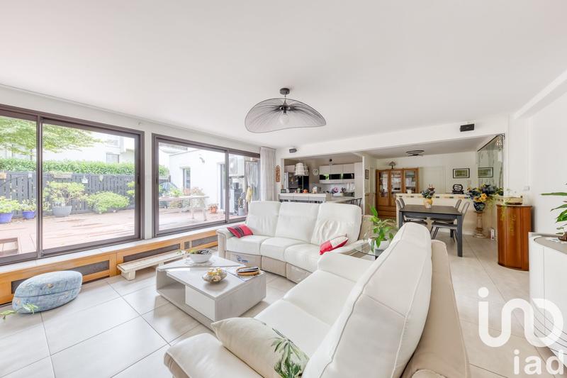 Appartement - 104 m² - 5 pièces