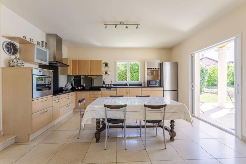 Maison - 191 m² - 5 pièces