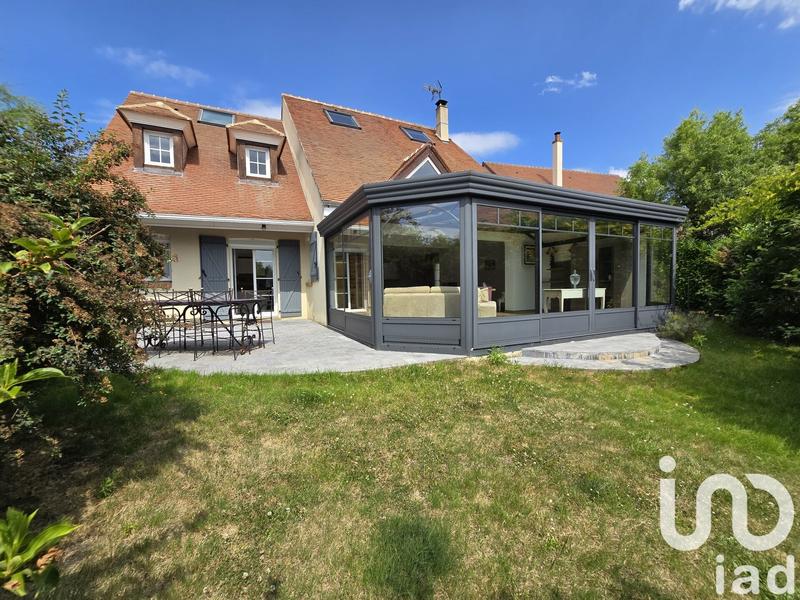 Maison - 219 m² - 8 pièces