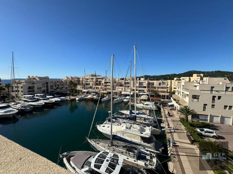 Appartement - 93 m² - 4 pièces