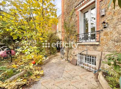 Maison - 86 m² - 4 pièces