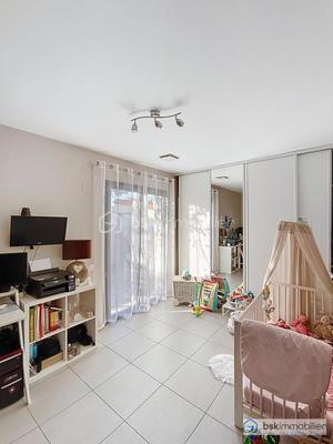 Maison traditionnelle - 145 m² - 5 pièces