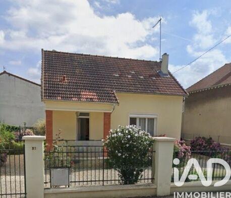 Maison - 88 m² - 5 pièces