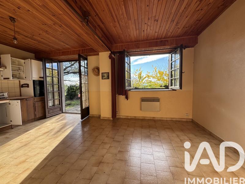 Maison - 292 m² - 10 pièces