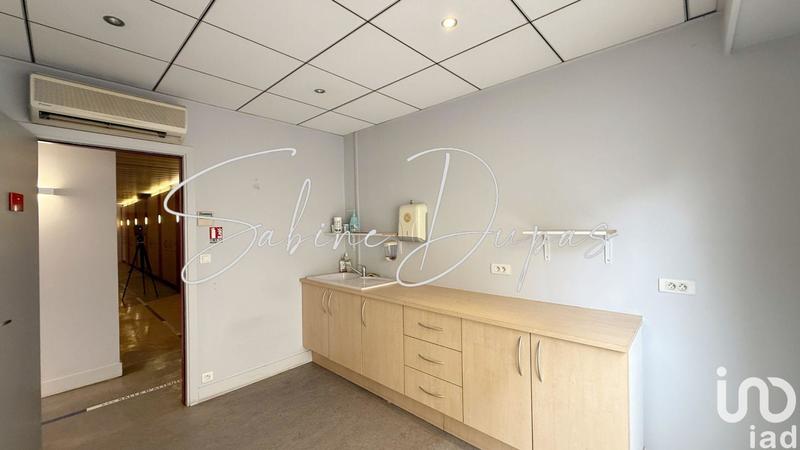 Bureau - 341 m² - 3 pièces