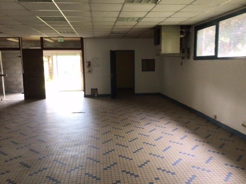 Local commercial - 182 m² - 5 pièces