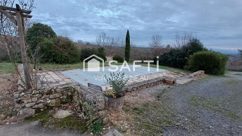 Maison - 250 m² - 10 pièces