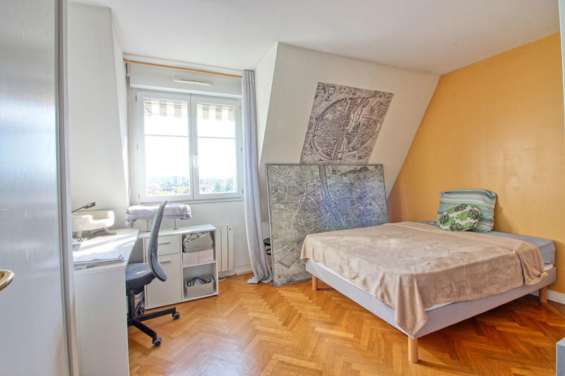 Appartement - 81 m² - 3 pièces