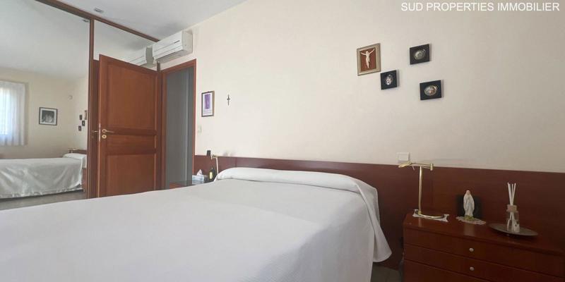 Villa - 216 m² - 6 pièces