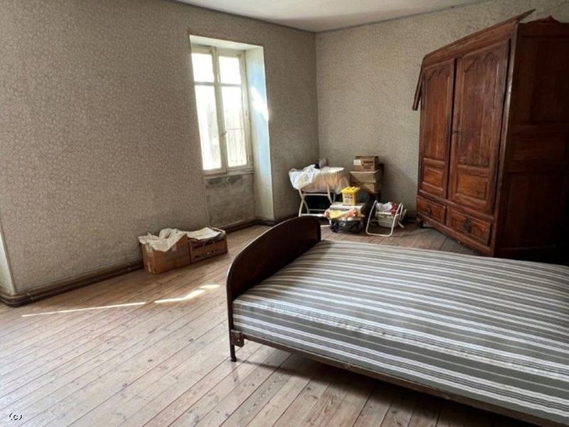 Maison ancienne - 184 m² - 6 pièces