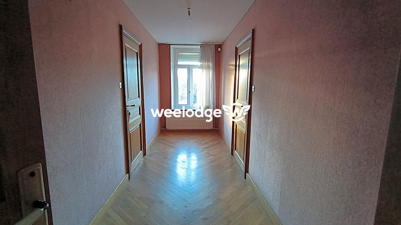 Maison - 140 m² - 9 pièces