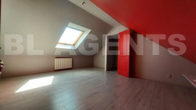 Maison traditionnelle - 116 m² - 7 pièces