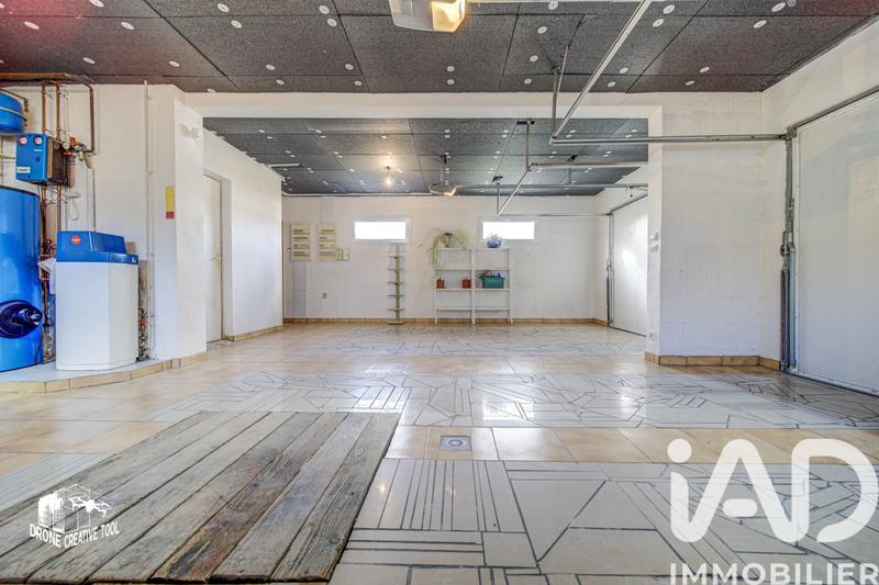 Maison - 267 m² - 9 pièces