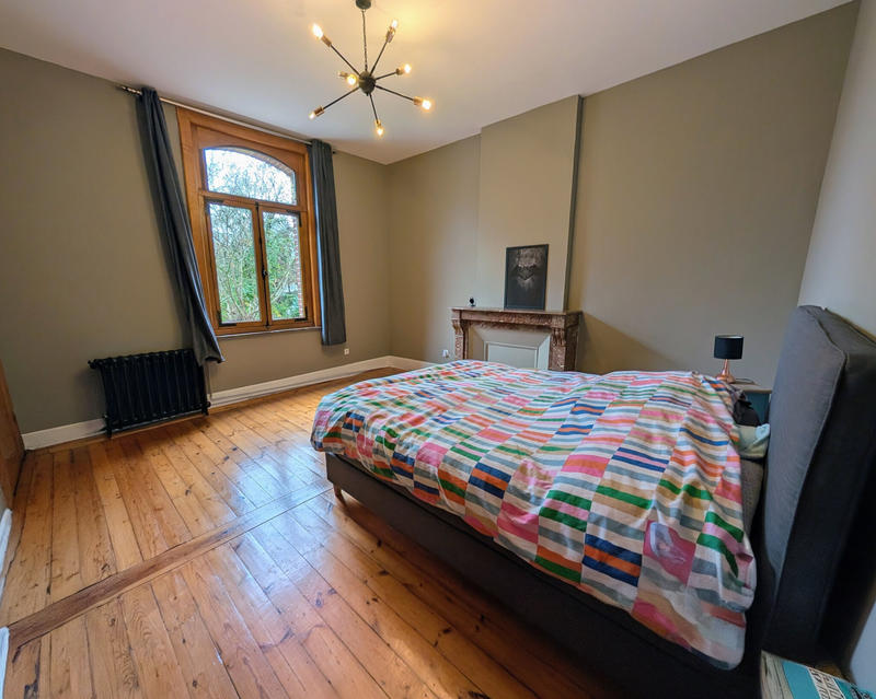 Maison - 300 m² - 11 pièces