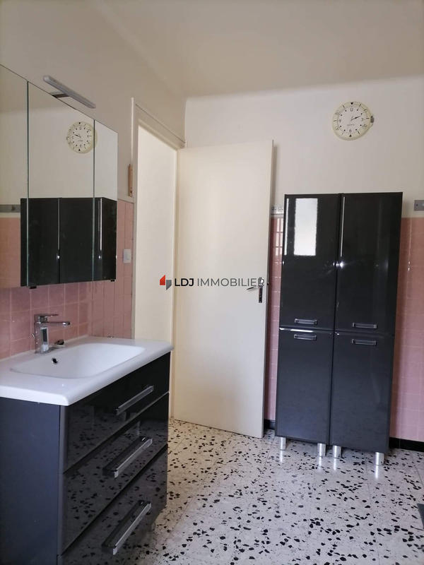 Appartement - 56 m² - 2 pièces