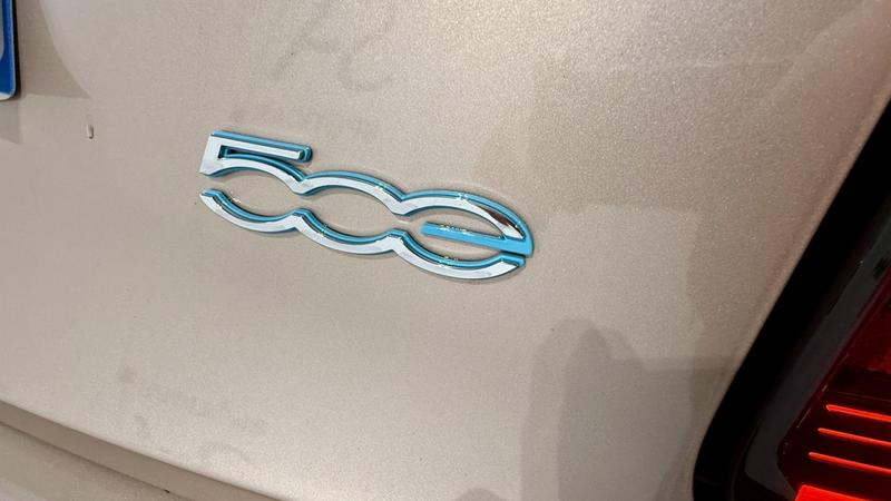 Fiat 500 500e III 42kWh