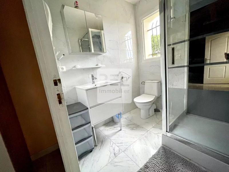 Maison - 273 m² - 11 pièces