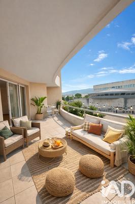 Appartement - 78 m² - 4 pièces