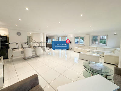 Maison - 125 m² - 4 pièces