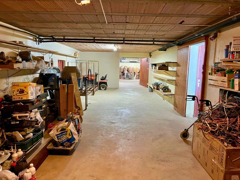 Maison - 221 m² - 5 pièces