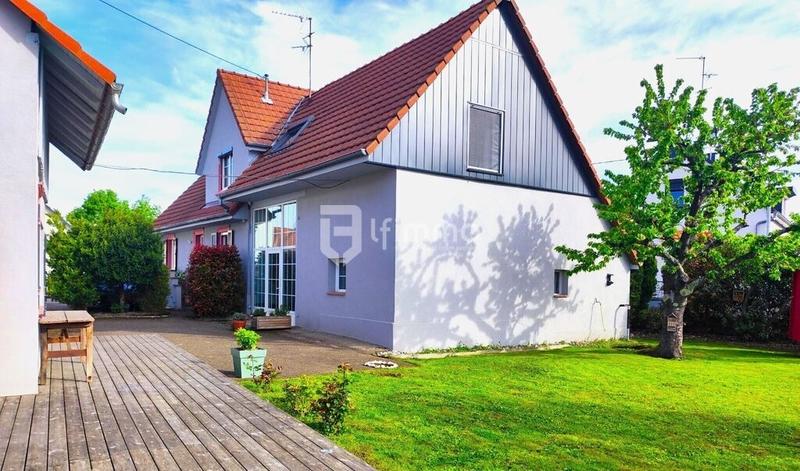 Maison - 160 m² - 7 pièces