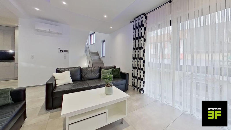 Maison - 158 m² - 6 pièces