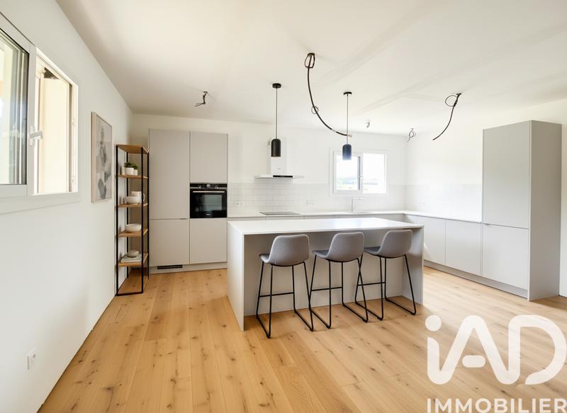 Maison - 160 m² - 5 pièces