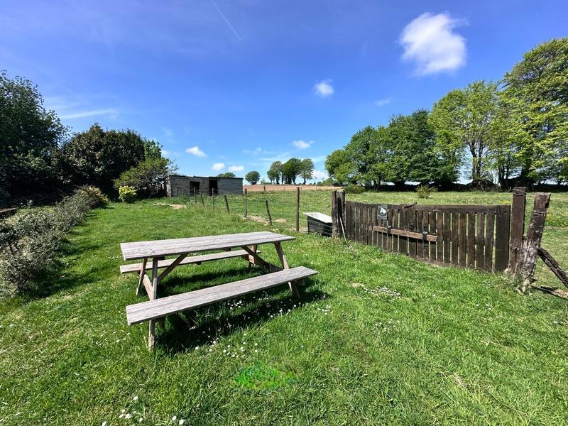 Maison en pierre - 244 m² - 7 pièces