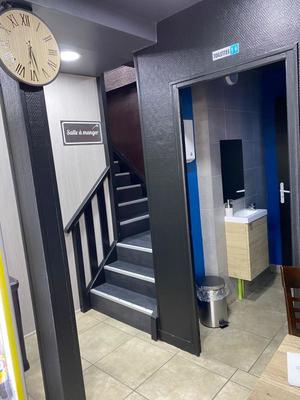 Fonds de commerce - Local commercial - 100 m²