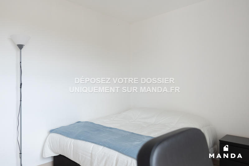 Chambre - 10 m² - 5 pièces