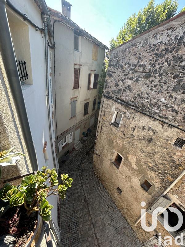 Appartement - 80 m² - 2 pièces