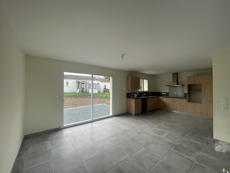 Maison - 92 m² - 4 pièces