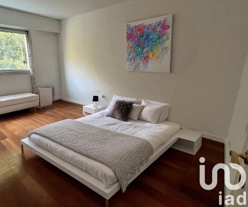 Appartement - 81 m² - 3 pièces