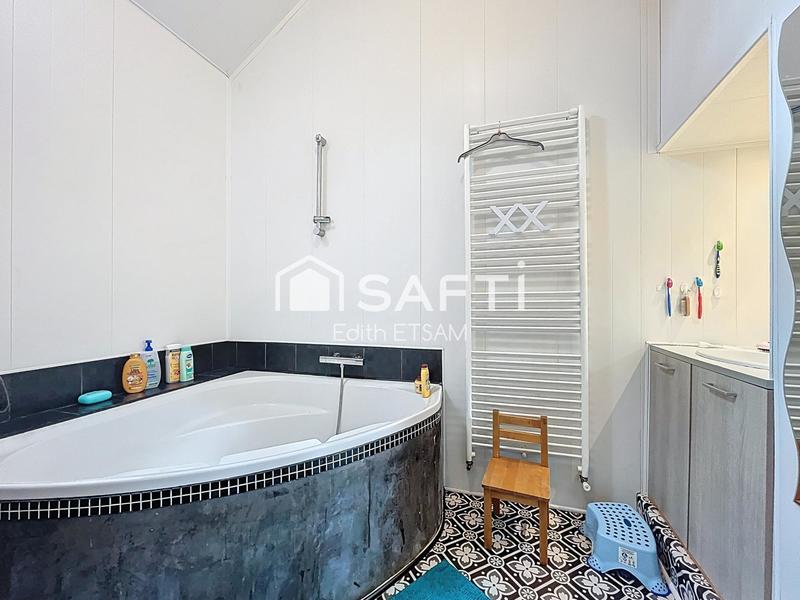 Maison - 138 m² - 7 pièces