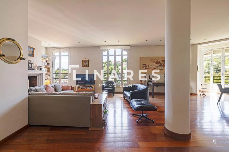 Maison - 180 m² - 5 pièces