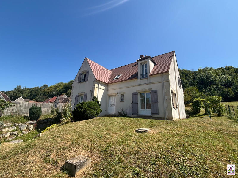 Maison traditionnelle - 160 m² - 7 pièces