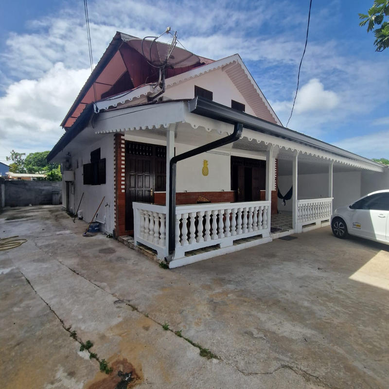 Maison - 15 m² - 5 pièces